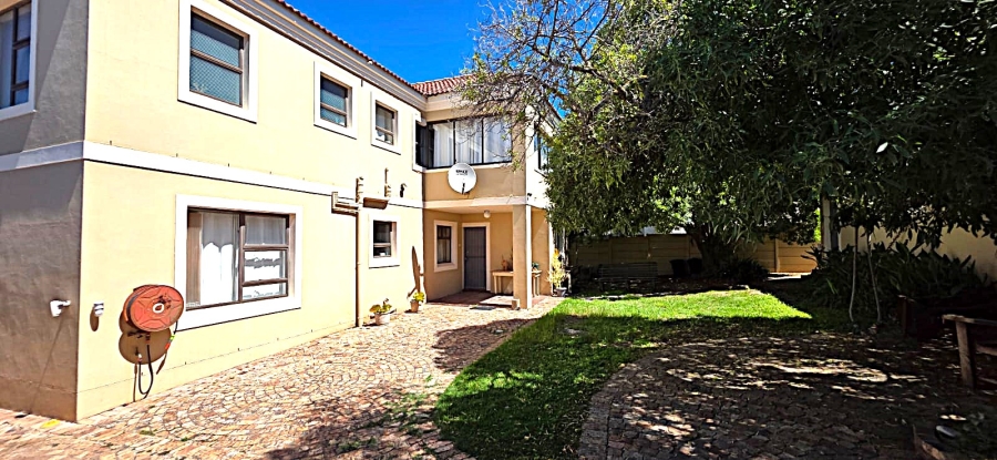 4 Bedroom Property for Sale in Vermont Western Cape